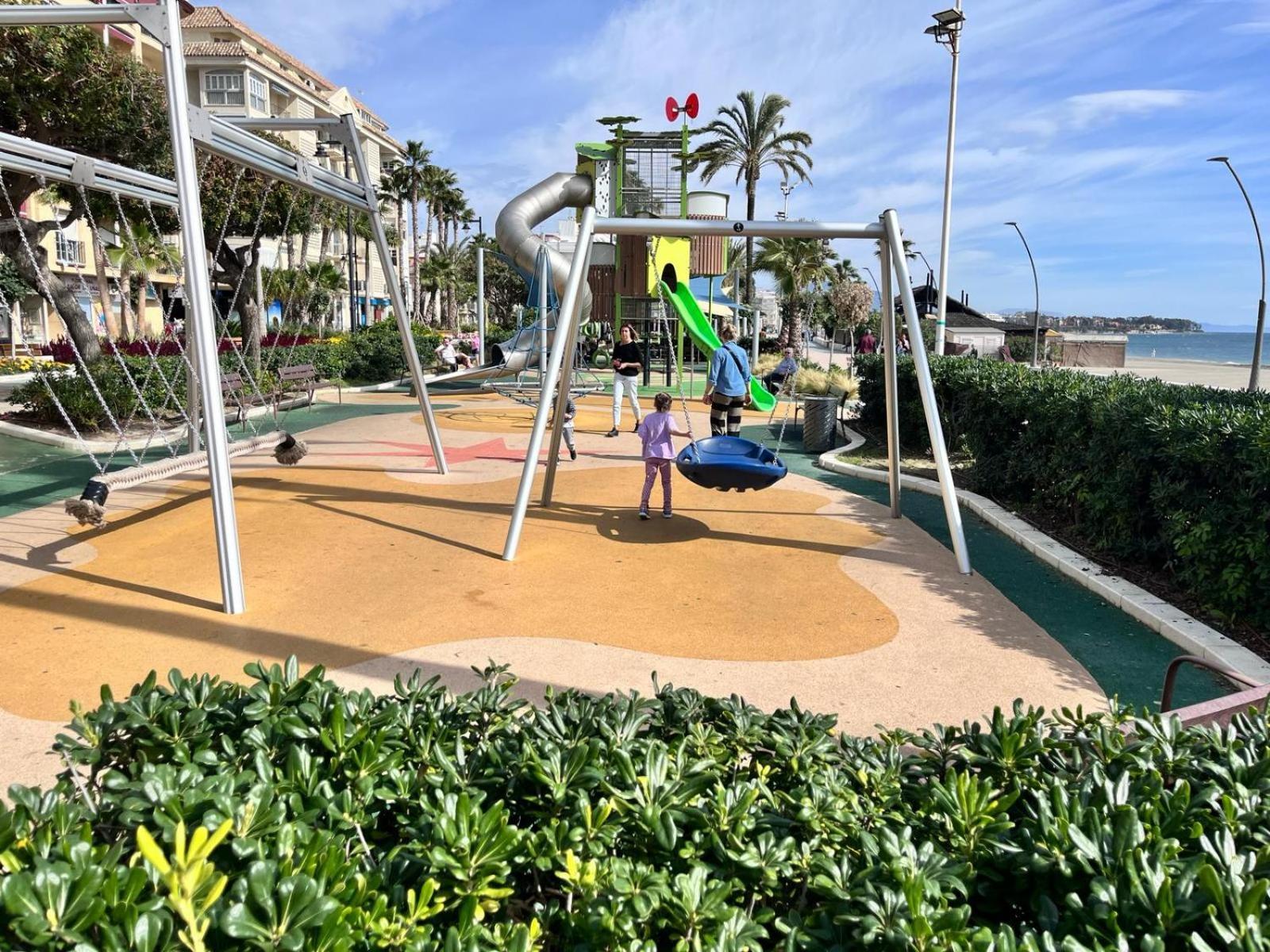 El Faro Vacaciones En Estepona Exterior foto