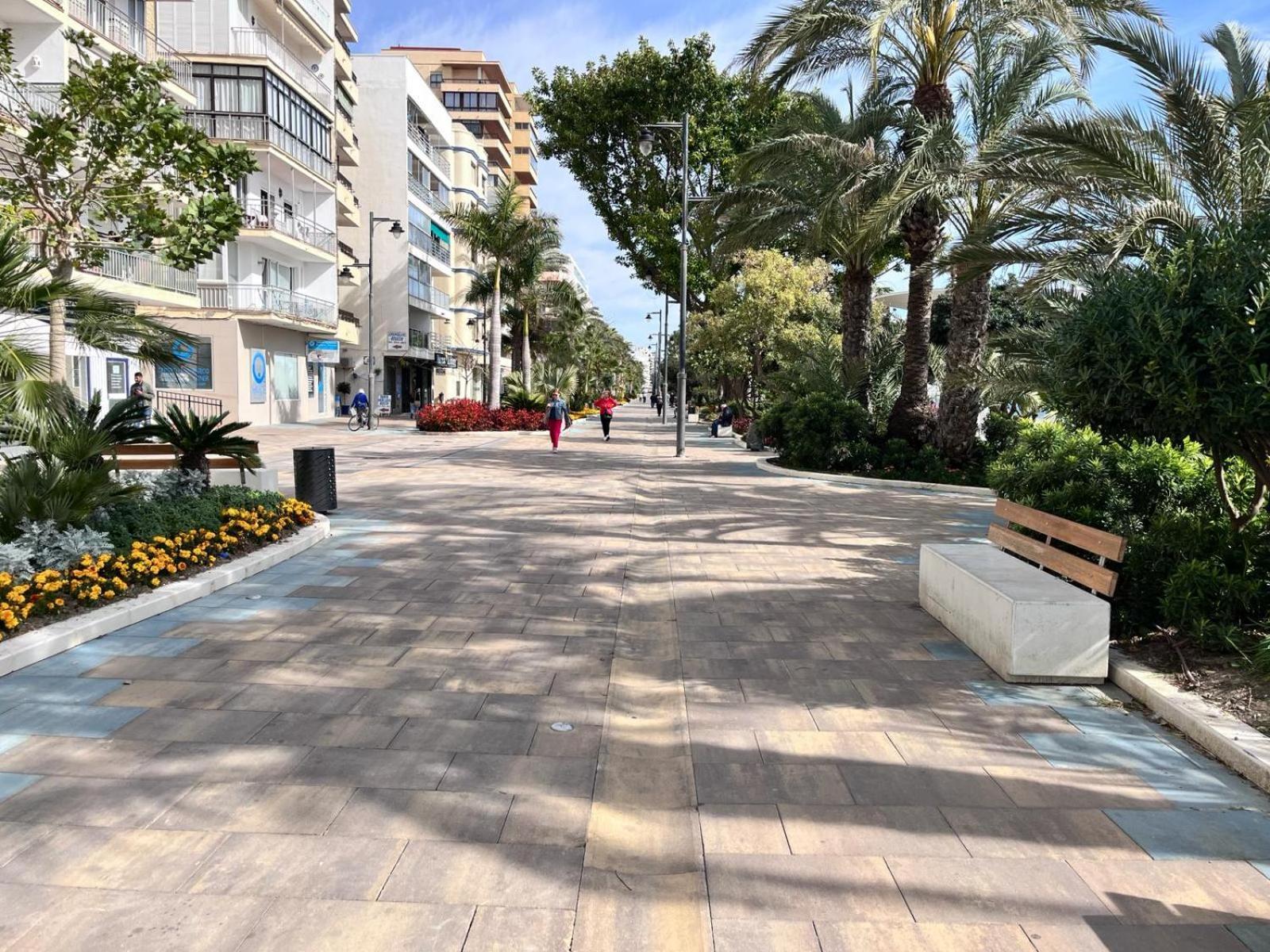 El Faro Vacaciones En Estepona Exterior foto